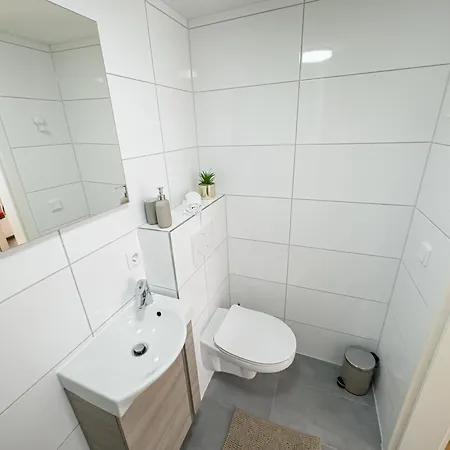 Immostay G#1 - Parken & Wifi, 2 Balkone Und 2 Baeder,4k * Bremen