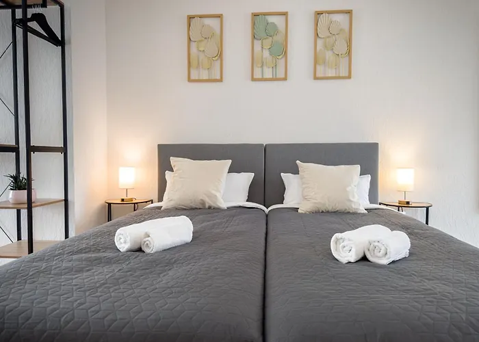 Immostay G#1 - Parken & Wifi, 2 Balkone Und 2 Baeder,4k *